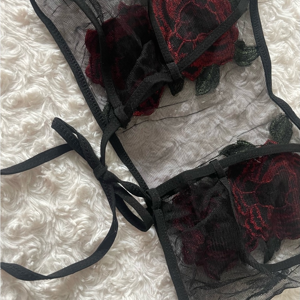 NWOT Sexy Sheer Floral Red Rose Embroidered Bra Wedding Honeymoon Lingerie Sz XL - Picture 3 of 4